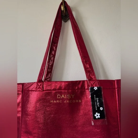 🍀New Marc Jacobs Daisy Red Sparkle Tote Bag - Picture 2 of 4